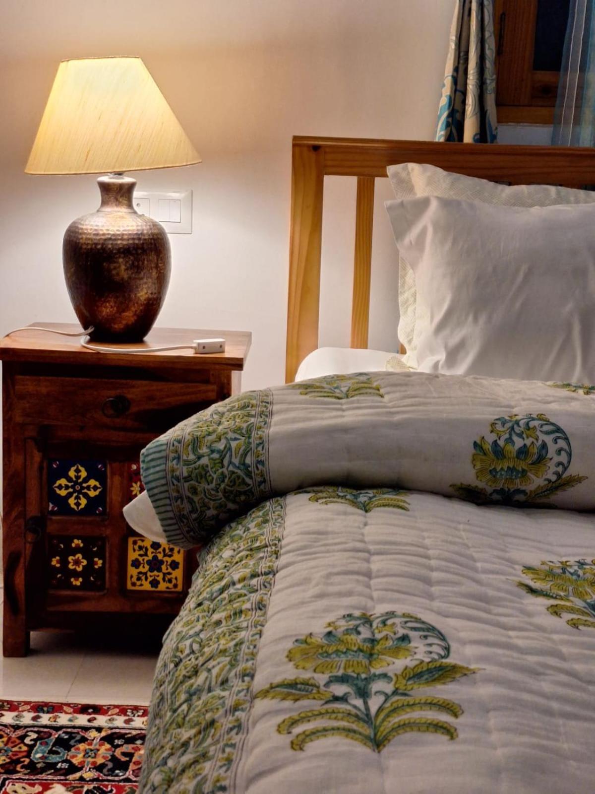 La Maison - A Boutique Bed And Breakfast Bir  Bagian luar foto